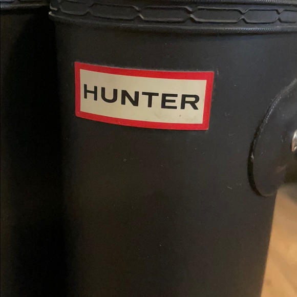 Tall black Hunter rain boots size 5M/6F - Picture 3 of 5